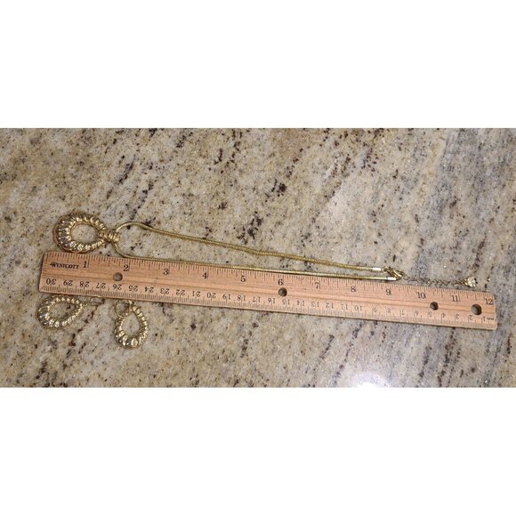 Gold Tone Monet Shell Shrimp Scalloped Necklace & Dangle Earrings Set - Picture 10 of 11